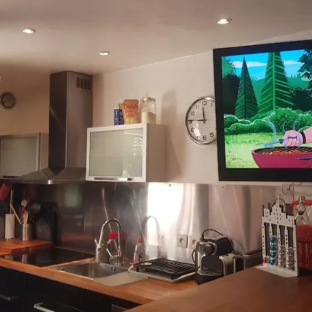 30m2 équipé 4* Avec Balcon/parking/piscine /wifi Appartement *