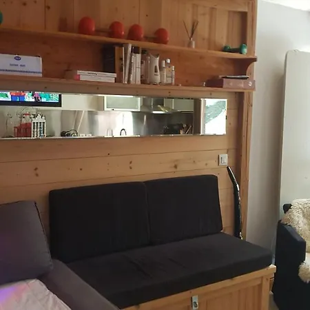 Appartement 30m2 équipé 4* Avec Balcon/parking/piscine /wifi Brides-les-Bains
