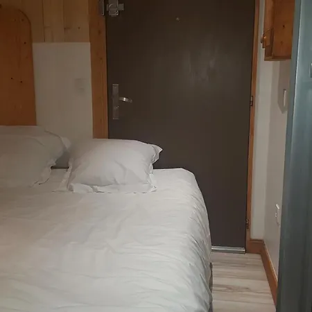 Appartement 30m2 équipé 4* Avec Balcon/parking/piscine /wifi *